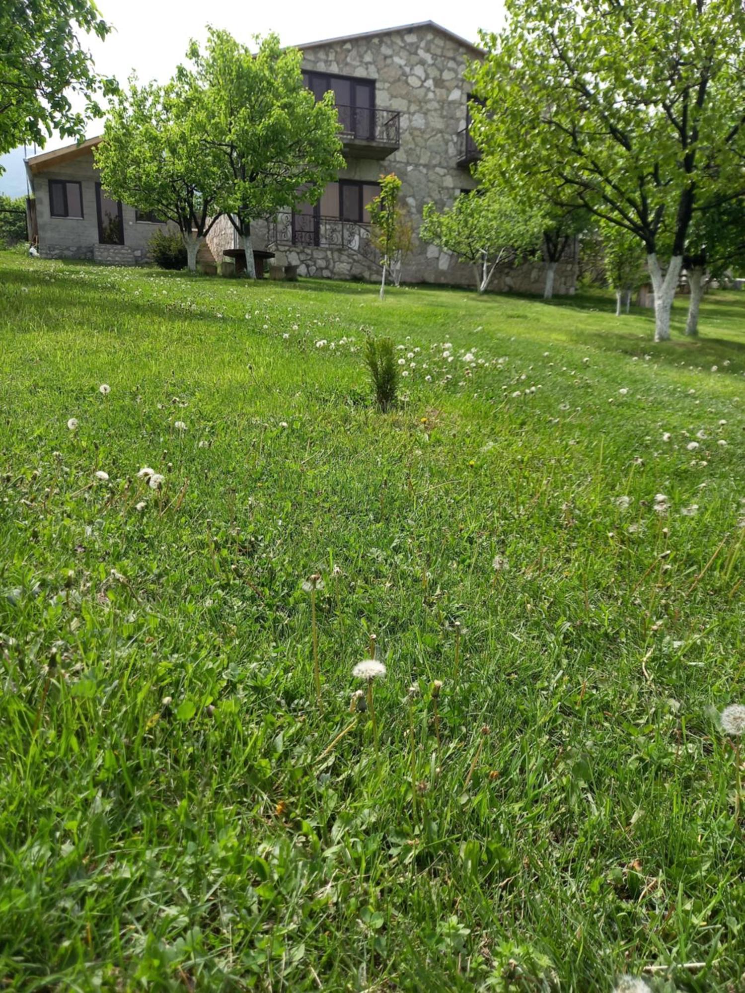 Guest House Ijevan'S Garden المظهر الخارجي الصورة
